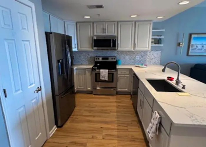 Stunning Waterfront With Bay Views Outdoor Pool And Private Balcony Holiday home Ocean City